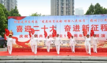 陈奕迅跨年演唱会被曝强退门票，引发网友热议，官方回应引不满